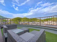 Hotel Sunvalley Izu-Nagaoka Yuyukan - parkir