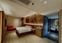 Bomani Hotel (Chongyang Xinda Pedestrian Street) - Wifi