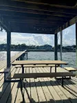 Charming studio with AC , WiFi, and 325 ft fishing pier with fishing lights. - 3-Star