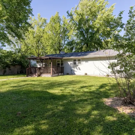 All Things Marion-Pet Friendly-Fenced Yard