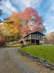 Peak Creek Cabin in Laurel Springs - 4-Star