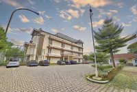 Cinere Inn & Residence - ที่มีที่จอดรถ