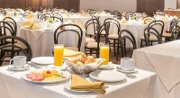 Windsor Oceanico Hotel - Завтрак