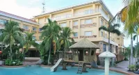 Tanza Oasis Hotel and Resort Cavite - Beach
