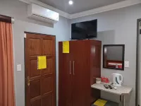 Grand Central Guesthouse - Hot Tub