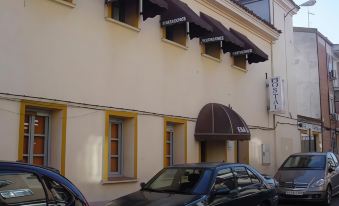 Hostal Emilio Barajas