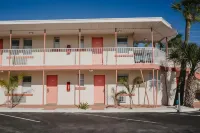 The Local - St. Augustine Hotels near Lightner Museum