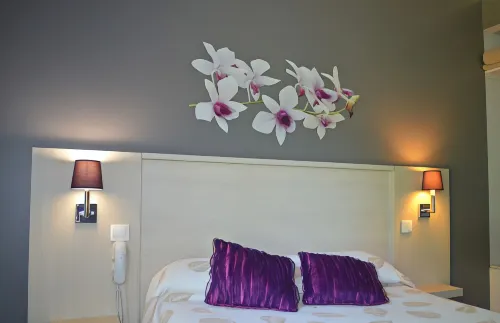 Hotel Martinez Grenay Hotels in Коломб'є-Соньє