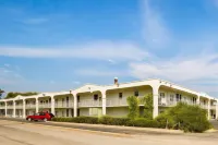 Clarion Pointe فنادق في ديكاتور