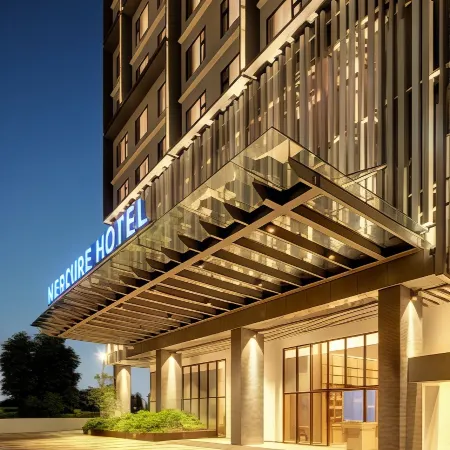 Mercure Kuala Lumpur Glenmarie Отели рядом с достопримечательностью «Торговый центр Summit USJ»