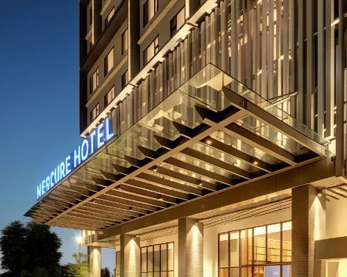 Mercure Kuala Lumpur Glenmarie Hotels near Evolve Concept Mall