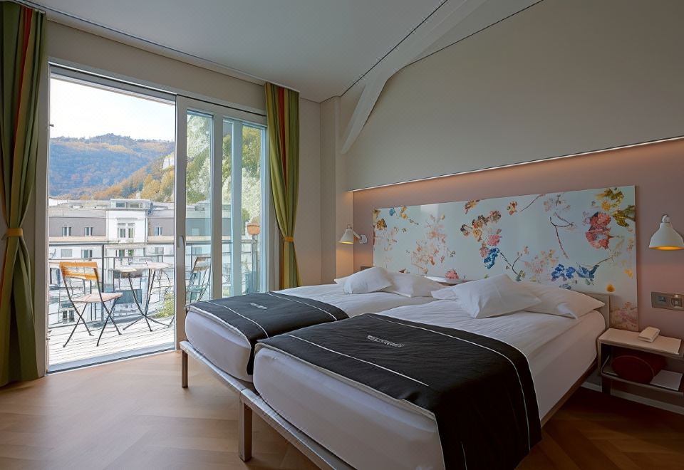 호텔 벨뷰 인터라켄의 세련된 객실 또는 발코니 전망