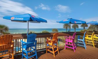 Ramada by Wyndham Panama City Beach / Beachfront