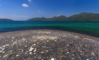 Ten Moons Lipe Resort