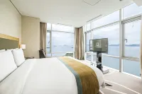 Hidden Bay Hotel