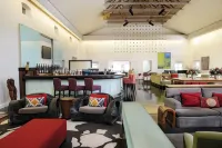 Spier Hotel and Wine Farm - bar