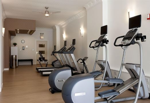 HOTEL VERSEY CHICAGO LINCOLN PARK