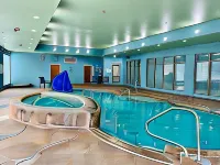 Holiday Inn Express & Suites MANSFIELD by IHG - Swimmingpools