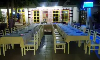 Pharaohs Hotel Hotel di Al Qarnah