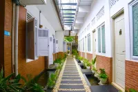 Bu Sepuh GuestHouse Hotels in Cilimus