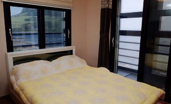 Seogwipo Sunrise Road Bed & Breakfast Pension