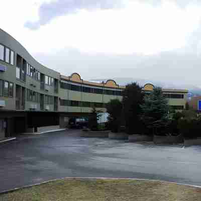 Comfort Inn & Suites Hotel Exterior