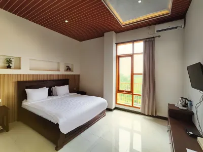 Grand Jatirogo Hotel Hotels near toko razqa beauty (RB-Shop)