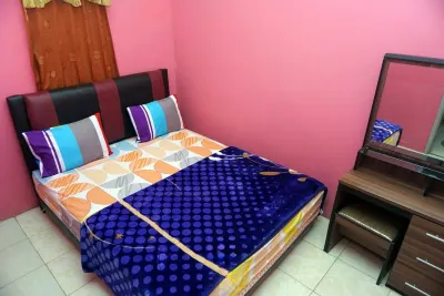 Homestay Wahyu Abadi 2 Hotels in Deles