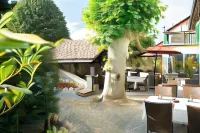 Auberge des Grands Bois Hotels in Buchillon