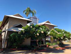 Kimberley Travellers Lodge - Broome YHA