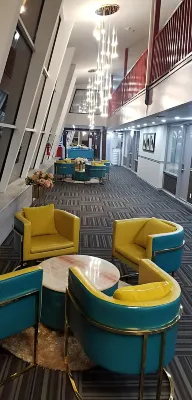 Econo Lodge Aeroport Hotels in Saint-Laurent