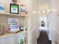 Home2Home-Rooms Отели рядом с достопримечательностью «Актон»