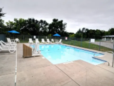 Knights Inn Flint Hotels in Flint