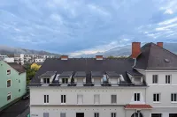 Coy Apartments Leoben - Stay Comfortable, Work Smart Hotels in der Nähe von Pestsäule (Hl. Dreifaltigkeit) Leoben