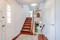 Massive 5Br, 4-Level 3k+Sqft House, PokerRoom,PoolTable, Darts, Bowling,Grill
