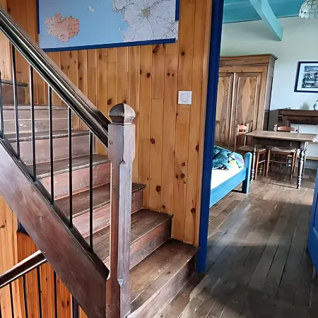 Quiet renovated house near the beach with beautiful garden in Kerdalé