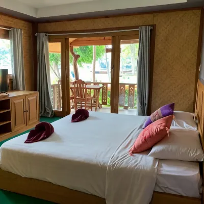 Buasawan Resort & Restaurant Hotel dekat Restoran Keeree Tara