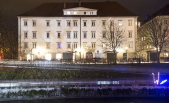 Zois Apartments