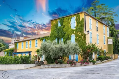 Logis hôtel et Restaurant la Bastide Cabezac Hotel a Ginestas