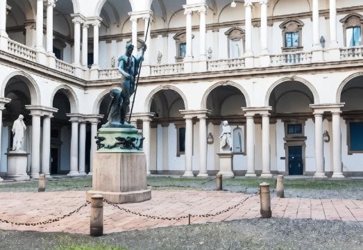 메네기나 스위트 거실 공간