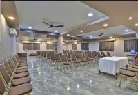 Hotel Preet Palace Hotel a Valsad