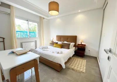 Le Safran Apt r Nov Spacieux et Central Marsa