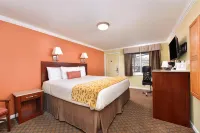 Cheshire Welcome Inn - Motels