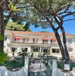 Logis Hotel Restaurant le Kalliste Hotels in La Londe-les-Maures