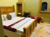 Hotel Five Star & Restaurant Hotels in Ingaroderai