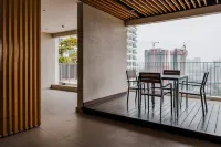 Datum Jelatek by Plush