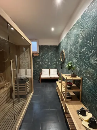 Hotel Giardino d'Europa Отели рядом с достопримечательностью «Римский университет Тор Вергата»