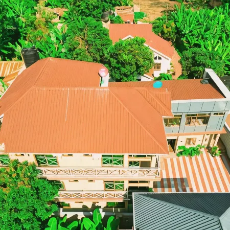 River House lodge