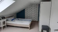 Cozy top floor apartment in the heart of East Westphalia-Lippe Hotels in der Nähe von Safariland Stukenbrock