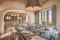 Castelfalfi Hotels in Montaione
